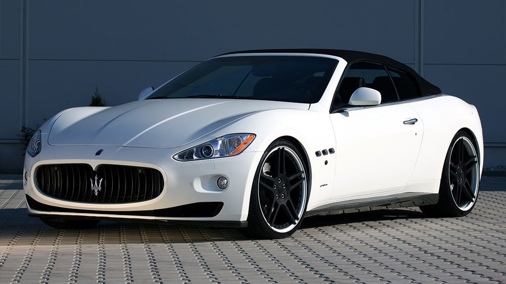 Maserati car repair & service in Oman. Expert mechanics servicing your Maserati.