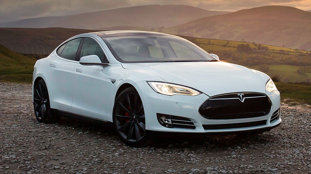 Expert Tesla repair in Muscat for your electric car.